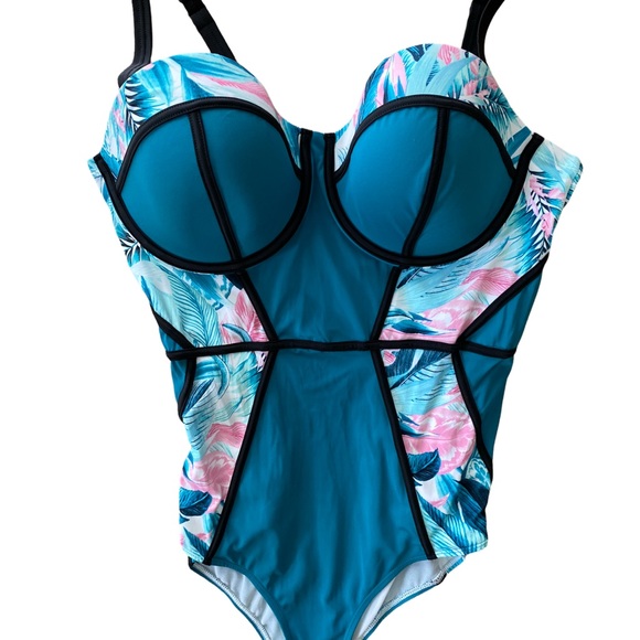 Torrid Blue/ Teal Palm Print Underwire One-Piece Swimsuit Size 2 DD/F (18-20) - Picture 9 of 13